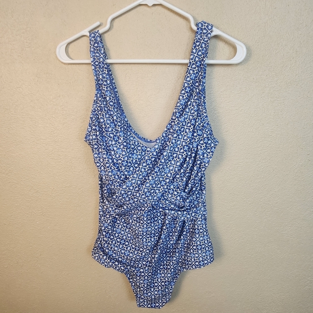 Chadwicks Blue and White Geometric Swimsuit 16Tall (7820)